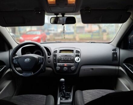 Черный Киа Сид, объемом двигателя 1.6 л и пробегом 282 тыс. км за 5300 $, фото 9 на Automoto.ua