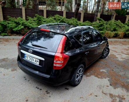 Черный Киа Сид, объемом двигателя 1.6 л и пробегом 283 тыс. км за 5250 $, фото 6 на Automoto.ua