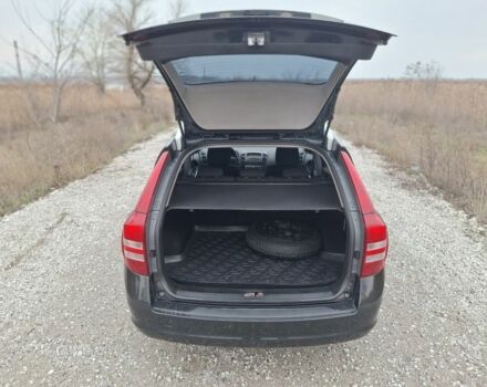 Черный Киа Сид, объемом двигателя 1.6 л и пробегом 282 тыс. км за 5300 $, фото 8 на Automoto.ua