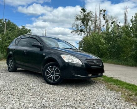 Черный Киа Сид, объемом двигателя 1.6 л и пробегом 260 тыс. км за 5500 $, фото 1 на Automoto.ua