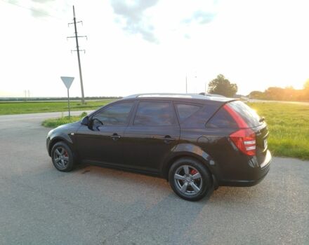 Черный Киа Сид, объемом двигателя 1.6 л и пробегом 200 тыс. км за 5499 $, фото 15 на Automoto.ua