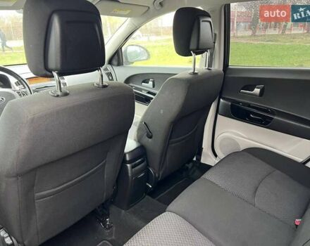 Чорний Кіа Сід, об'ємом двигуна 1.98 л та пробігом 231 тис. км за 6800 $, фото 4 на Automoto.ua