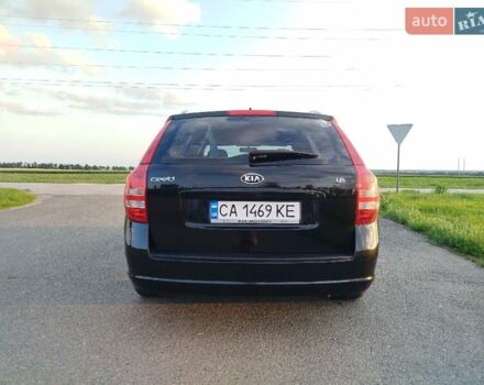 Черный Киа Сид, объемом двигателя 1.59 л и пробегом 207 тыс. км за 5499 $, фото 24 на Automoto.ua