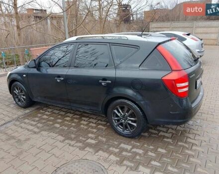 Чорний Кіа Сід, об'ємом двигуна 1.4 л та пробігом 70 тис. км за 4300 $, фото 2 на Automoto.ua