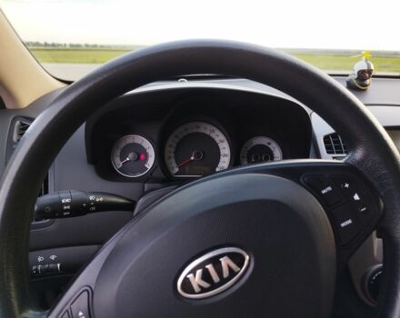 Черный Киа Сид, объемом двигателя 1.6 л и пробегом 200 тыс. км за 5499 $, фото 4 на Automoto.ua