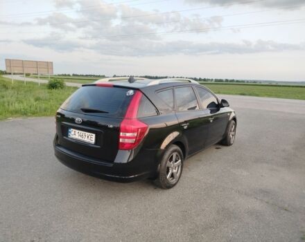 Черный Киа Сид, объемом двигателя 1.6 л и пробегом 200 тыс. км за 5499 $, фото 1 на Automoto.ua