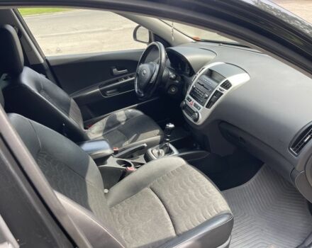 Черный Киа Сид, объемом двигателя 1.6 л и пробегом 239 тыс. км за 6300 $, фото 4 на Automoto.ua