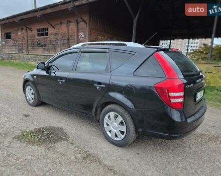 Киа Сид 2008 в Бердичеве на Automoto.ua Черный Киа Сид, объемом двигателя 1.4 л и пробегом 167 тыс. км за 4950 $, фото 3 на Automoto.ua