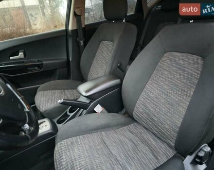 Чорний Кіа Сід, об'ємом двигуна 1.6 л та пробігом 216 тис. км за 6500 $, фото 19 на Automoto.ua