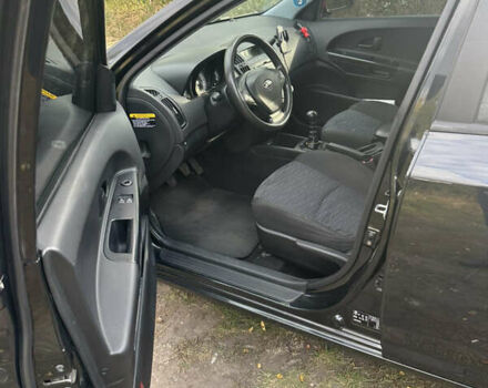 Кіа Сід 2008 у Новониколаевке на Automoto.ua Чорний Кіа Сід, об'ємом двигуна 1.6 л та пробігом 214 тис. км за 5400 $, фото 7 на Automoto.ua