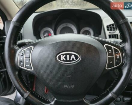 Чорний Кіа Сід, об'ємом двигуна 1.6 л та пробігом 216 тис. км за 6500 $, фото 11 на Automoto.ua