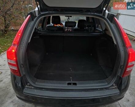 Кіа Сід 2008 у Бердичеве на Automoto.ua Чорний Кіа Сід, об'ємом двигуна 1.4 л та пробігом 167 тис. км за 4450 $, фото 12 на Automoto.ua