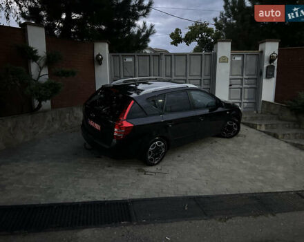 Черный Киа Сид, объемом двигателя 1.4 л и пробегом 182 тыс. км за 6200 $, фото 13 на Automoto.ua