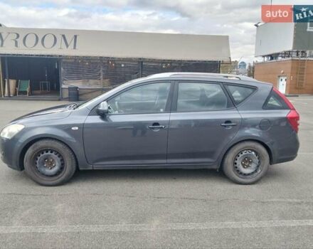 Чорний Кіа Сід, об'ємом двигуна 1.58 л та пробігом 200 тис. км за 4940 $, фото 5 на Automoto.ua