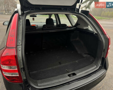 Черный Киа Сид, объемом двигателя 1.6 л и пробегом 231 тыс. км за 5500 $, фото 11 на Automoto.ua