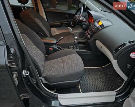 Чорний Кіа Сід, об'ємом двигуна 1.4 л та пробігом 167 тис. км за 4900 $, фото 32 на Automoto.ua