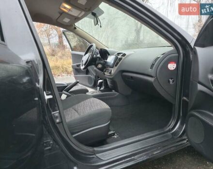 Чорний Кіа Сід, об'ємом двигуна 1.6 л та пробігом 216 тис. км за 6500 $, фото 29 на Automoto.ua