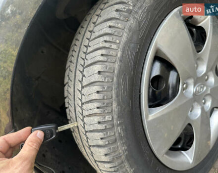 Черный Киа Сид, объемом двигателя 1.6 л и пробегом 222 тыс. км за 5400 $, фото 14 на Automoto.ua