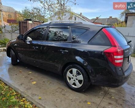 Кіа Сід 2008 у Бердичеве на Automoto.ua Чорний Кіа Сід, об'ємом двигуна 1.4 л та пробігом 167 тис. км за 4450 $, фото 31 на Automoto.ua