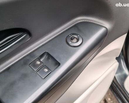 Чорний Кіа Сід, об'ємом двигуна 1.6 л та пробігом 261 тис. км за 6990 $, фото 18 на Automoto.ua