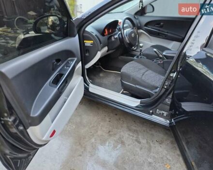 Киа Сид 2008 в Бердичеве на Automoto.ua Черный Киа Сид, объемом двигателя 1.4 л и пробегом 167 тыс. км за 4950 $, фото 25 на Automoto.ua