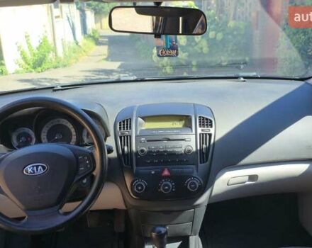 Черный Киа Сид, объемом двигателя 1.6 л и пробегом 199 тыс. км за 5500 $, фото 29 на Automoto.ua