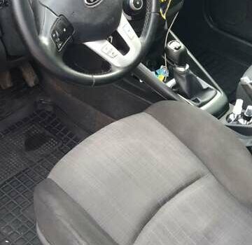 Черный Киа Сид, объемом двигателя 1.4 л и пробегом 317 тыс. км за 6000 $, фото 19 на Automoto.ua