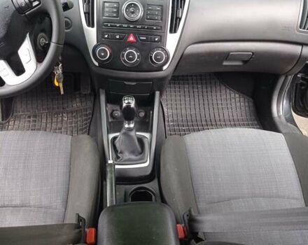 Черный Киа Сид, объемом двигателя 0 л и пробегом 167 тыс. км за 5999 $, фото 27 на Automoto.ua