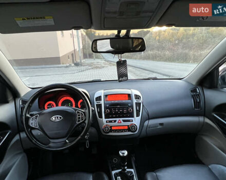 Киа Сид 2009 в Тернополе на Automoto.ua Черный Киа Сид, объемом двигателя 1.6 л и пробегом 239 тыс. км за 5499 $, фото 47 на Automoto.ua