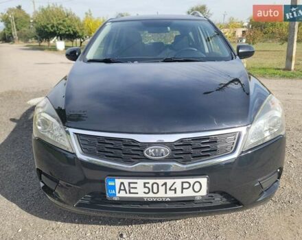 Чорний Кіа Сід, об'ємом двигуна 1.4 л та пробігом 212 тис. км за 6200 $, фото 1 на Automoto.ua