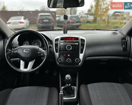 Киа Сид 2009 в Виннице на Automoto.ua Черный Киа Сид, объемом двигателя 1.6 л и пробегом 195 тыс. км за 7000 $, фото 54 на Automoto.ua