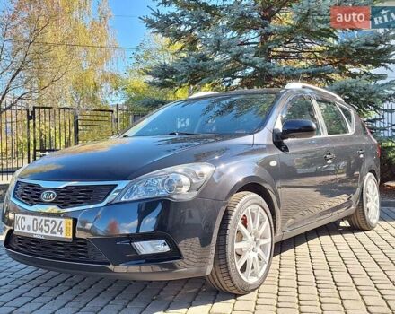 Черный Киа Сид, объемом двигателя 1.4 л и пробегом 210 тыс. км за 5300 $, фото 10 на Automoto.ua
