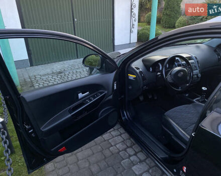 Чорний Кіа Сід, об'ємом двигуна 1.4 л та пробігом 207 тис. км за 5850 $, фото 41 на Automoto.ua