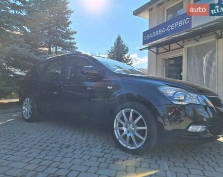 Черный Киа Сид, объемом двигателя 1.4 л и пробегом 210 тыс. км за 5300 $, фото 1 на Automoto.ua
