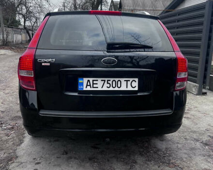 Чорний Кіа Сід, об'ємом двигуна 1.59 л та пробігом 208 тис. км за 6499 $, фото 5 на Automoto.ua