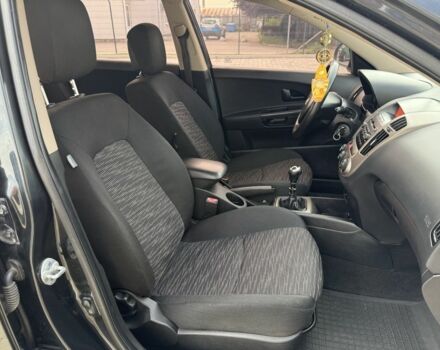 Черный Киа Сид, объемом двигателя 1.6 л и пробегом 260 тыс. км за 3999 $, фото 5 на Automoto.ua