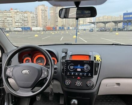 Чорний Кіа Сід, об'ємом двигуна 1.4 л та пробігом 234 тис. км за 6000 $, фото 17 на Automoto.ua