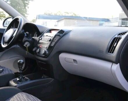 Черный Киа Сид, объемом двигателя 1 л и пробегом 232 тыс. км за 5300 $, фото 3 на Automoto.ua