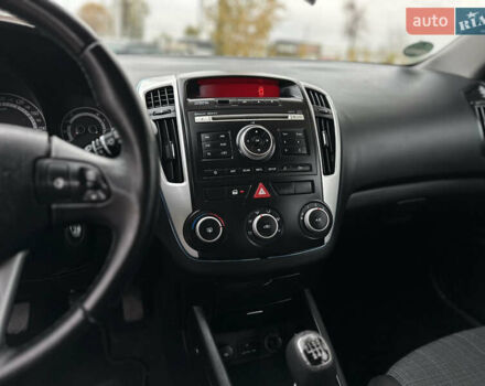 Киа Сид 2009 в Виннице на Automoto.ua Черный Киа Сид, объемом двигателя 1.6 л и пробегом 195 тыс. км за 7000 $, фото 30 на Automoto.ua