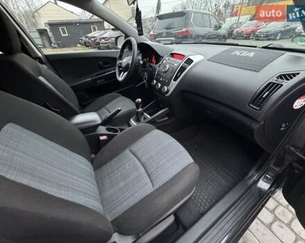 Черный Киа Сид, объемом двигателя 1.4 л и пробегом 167 тыс. км за 5999 $, фото 20 на Automoto.ua