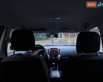 Киа Сид 2009 в Каменке на Automoto.ua Черный Киа Сид, объемом двигателя 1.58 л и пробегом 200 тыс. км за 6300 $, фото 15 на Automoto.ua