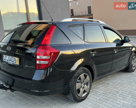 Киа Сид 2009 в Тернополе на Automoto.ua Черный Киа Сид, объемом двигателя 1.6 л и пробегом 239 тыс. км за 5499 $, фото 23 на Automoto.ua