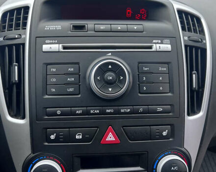 Чорний Кіа Сід, об'ємом двигуна 1.59 л та пробігом 208 тис. км за 6499 $, фото 15 на Automoto.ua