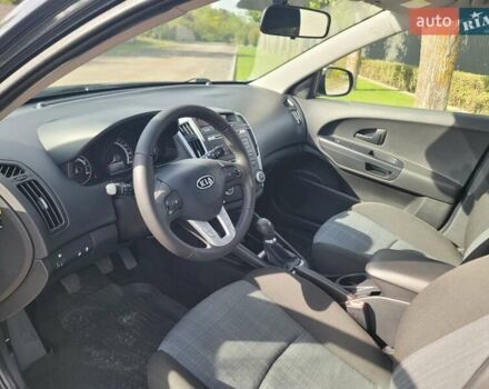 Чорний Кіа Сід, об'ємом двигуна 1.4 л та пробігом 212 тис. км за 6200 $, фото 8 на Automoto.ua