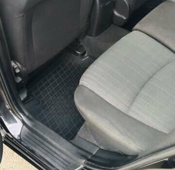 Черный Киа Сид, объемом двигателя 1.4 л и пробегом 317 тыс. км за 6000 $, фото 7 на Automoto.ua