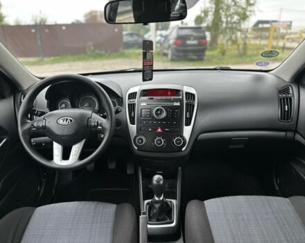 Черный Киа Сид, объемом двигателя 1.4 л и пробегом 224 тыс. км за 6200 $, фото 7 на Automoto.ua