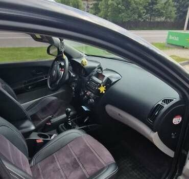 Чорний Кіа Сід, об'ємом двигуна 1.59 л та пробігом 168 тис. км за 5500 $, фото 8 на Automoto.ua