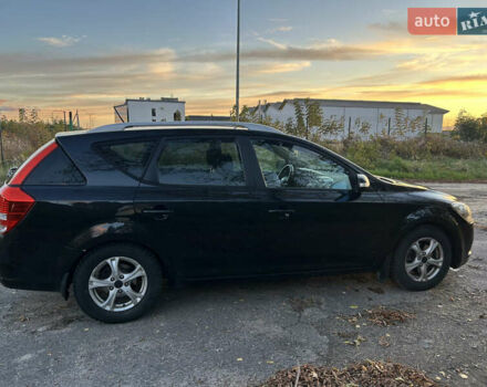 Киа Сид 2009 в Бродах на Automoto.ua Черный Киа Сид, объемом двигателя 1.59 л и пробегом 321 тыс. км за 5700 $, фото 6 на Automoto.ua