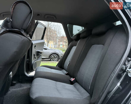 Черный Киа Сид, объемом двигателя 1.59 л и пробегом 285 тыс. км за 6500 $, фото 27 на Automoto.ua