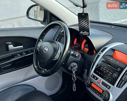 Киа Сид 2009 в Тернополе на Automoto.ua Черный Киа Сид, объемом двигателя 1.6 л и пробегом 239 тыс. км за 5499 $, фото 65 на Automoto.ua